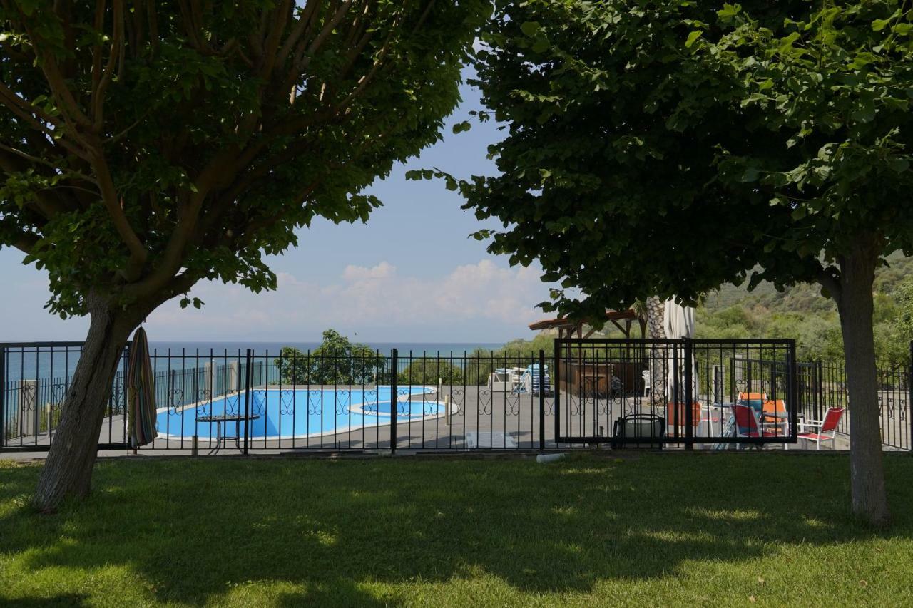 Loutra Elevtheron Secret Paradise Villas מראה חיצוני תמונה